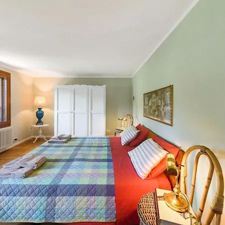 Cavallina Retreat -
